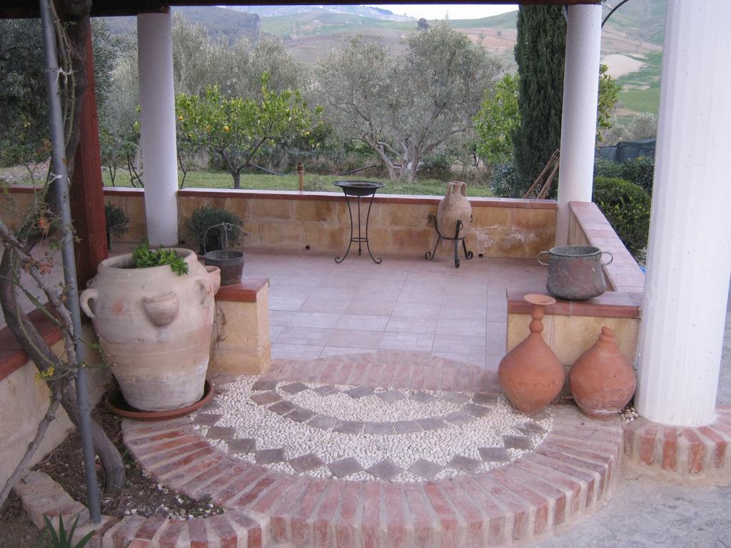 B&B La Casa Dell'Artista Assoro 외부 사진