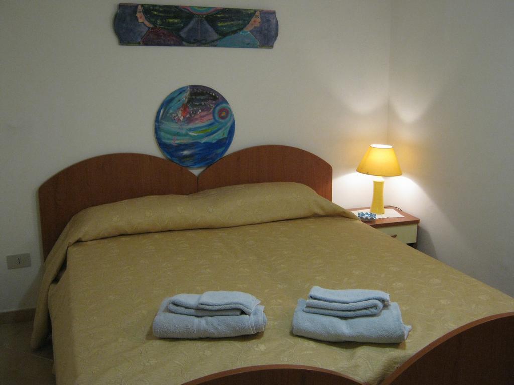 B&B La Casa Dell'Artista Assoro 외부 사진